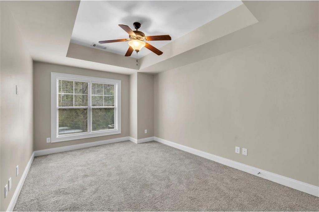 2481 Palladian Manor Way SE