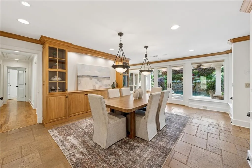 Marietta, Georgia 30066, United States, 6 Bedrooms Bedrooms, ,6 BathroomsBathrooms,Residential,Active,110480