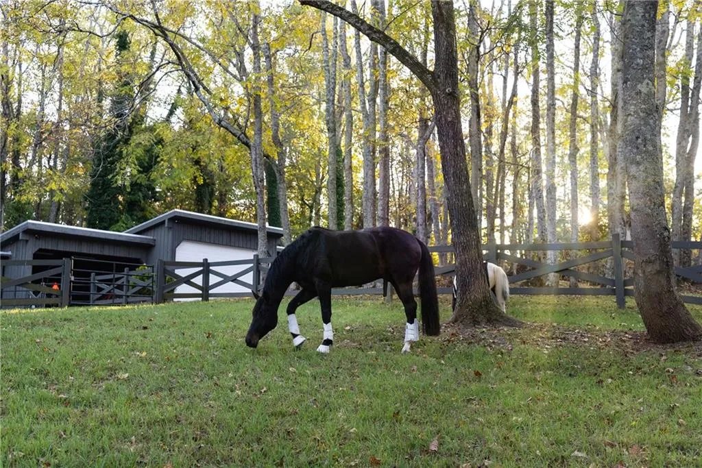 Marietta, Georgia 30066, United States, 6 Bedrooms Bedrooms, ,6 BathroomsBathrooms,Residential,Active,110480