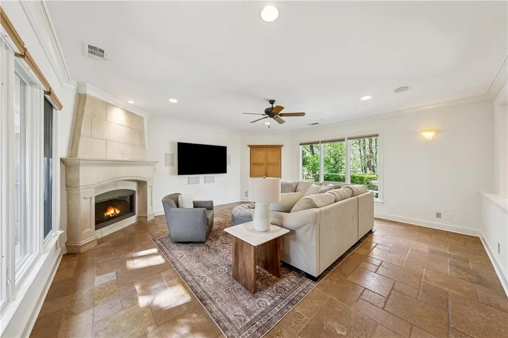 Marietta, Georgia 30066, United States, 6 Bedrooms Bedrooms, ,6 BathroomsBathrooms,Residential,Active,110480