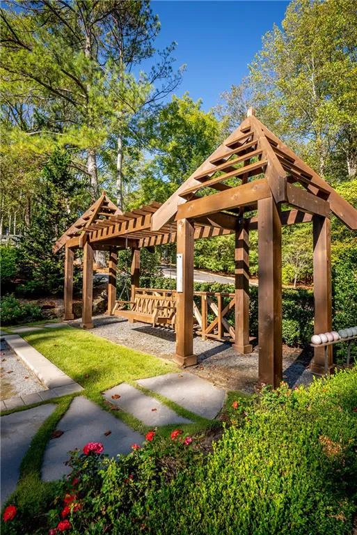 Marietta, Georgia 30066, United States, 6 Bedrooms Bedrooms, ,6 BathroomsBathrooms,Residential,Active,110480