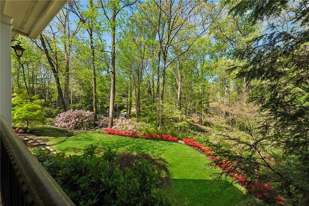 Marietta, Georgia 30066, United States, 6 Bedrooms Bedrooms, ,6 BathroomsBathrooms,Residential,Active,110480