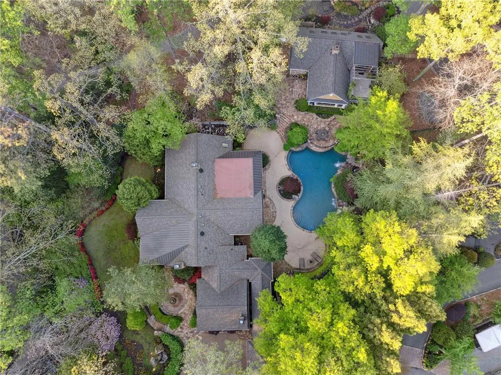 Marietta, Georgia 30066, United States, 6 Bedrooms Bedrooms, ,6 BathroomsBathrooms,Residential,Active,110480