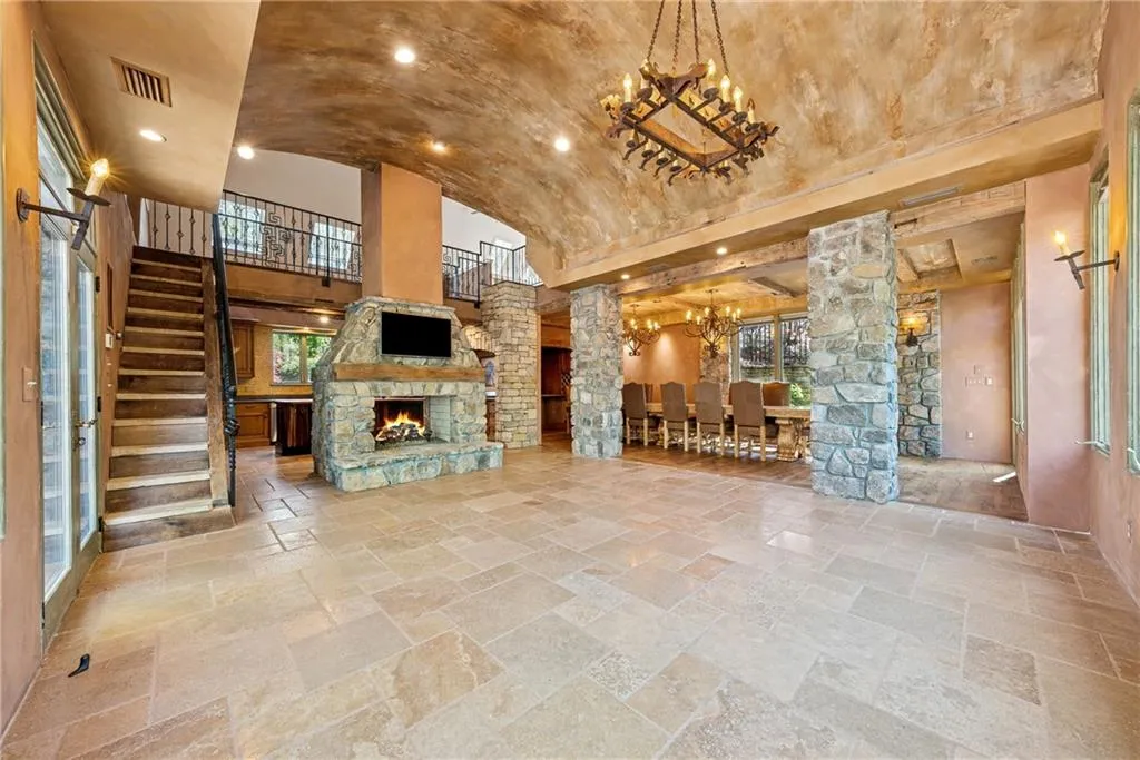 Marietta, Georgia 30066, United States, 6 Bedrooms Bedrooms, ,6 BathroomsBathrooms,Residential,Active,110480