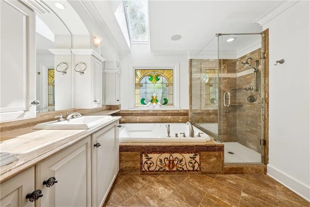 Marietta, Georgia 30066, United States, 6 Bedrooms Bedrooms, ,6 BathroomsBathrooms,Residential,Active,110480