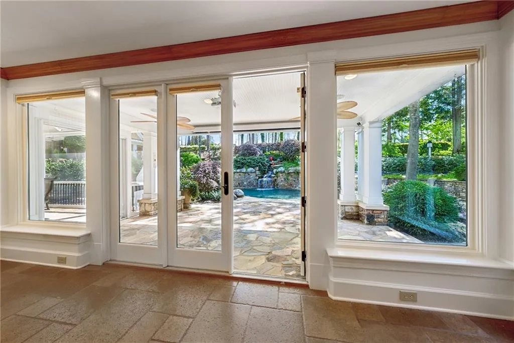 Marietta, Georgia 30066, United States, 6 Bedrooms Bedrooms, ,6 BathroomsBathrooms,Residential,Active,110480