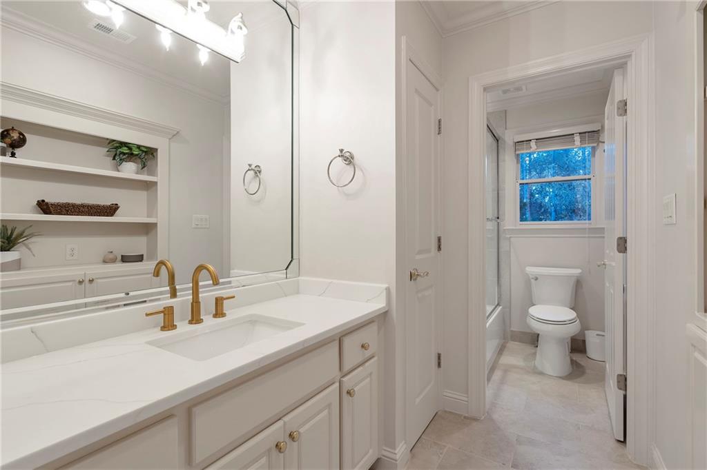 White Columns - Residential