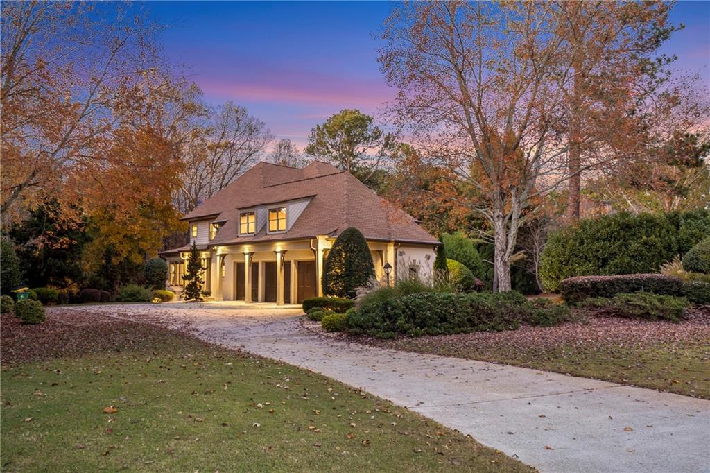 White Columns - Residential