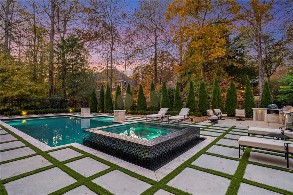 White Columns - Residential