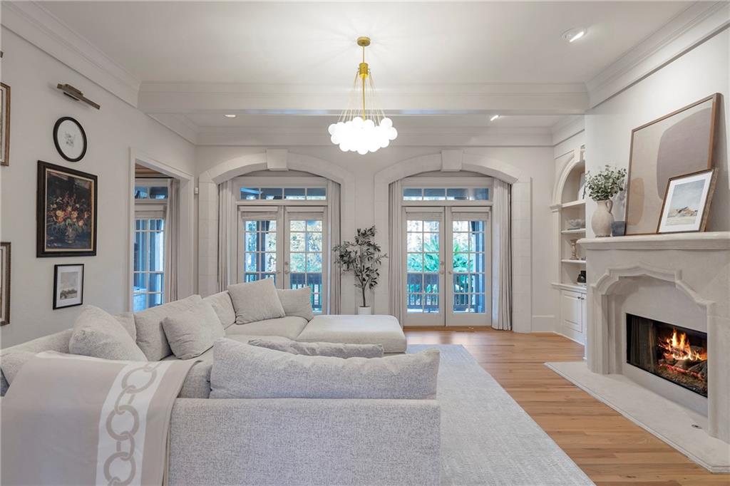 White Columns - Residential