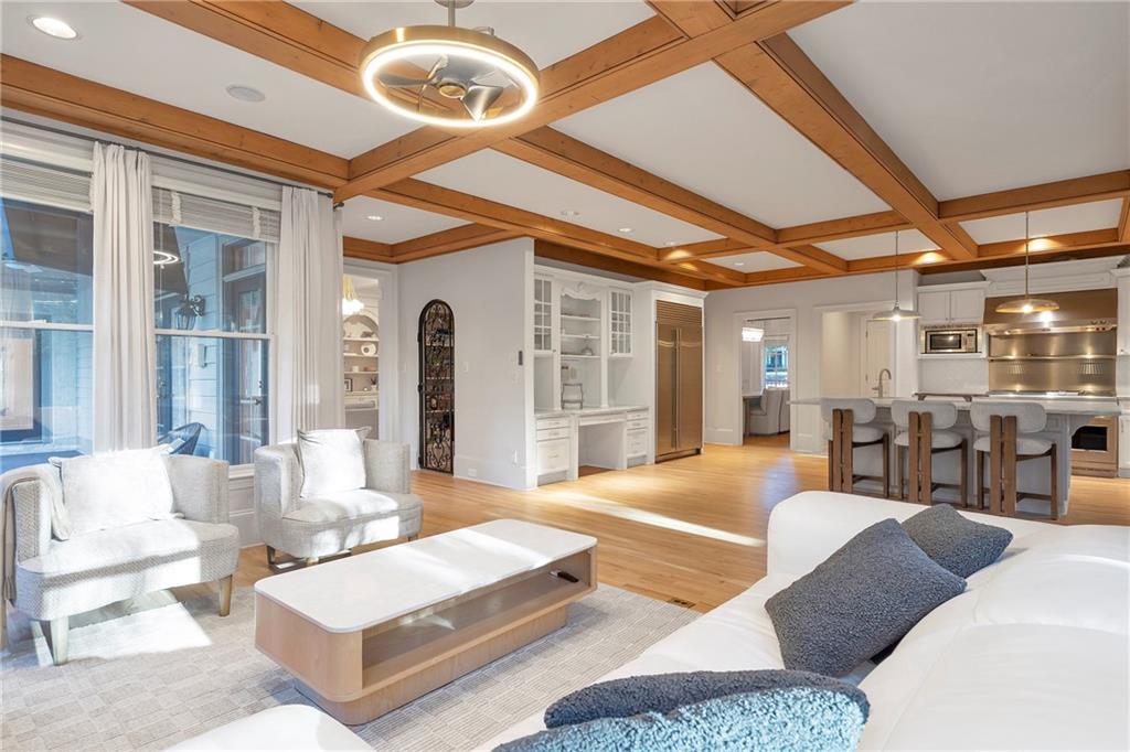 White Columns - Residential