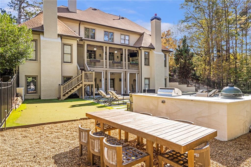 White Columns - Residential