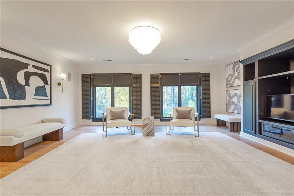 White Columns - Residential