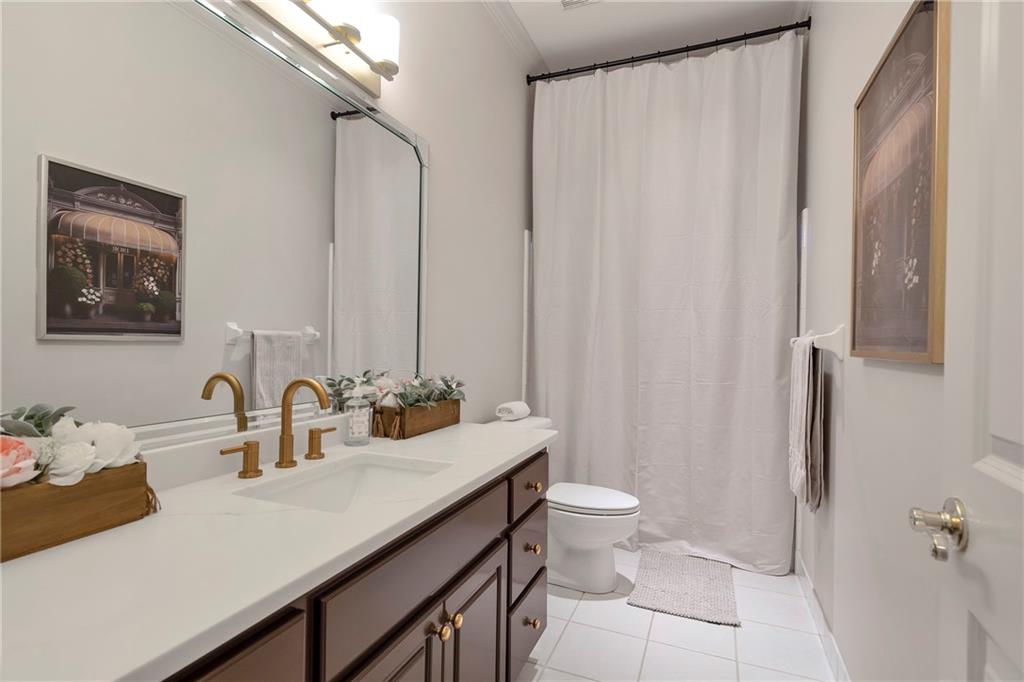 White Columns - Residential