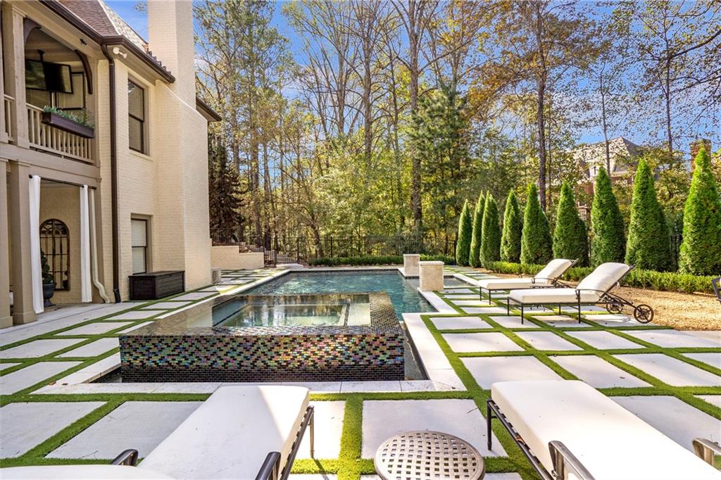 White Columns - Residential