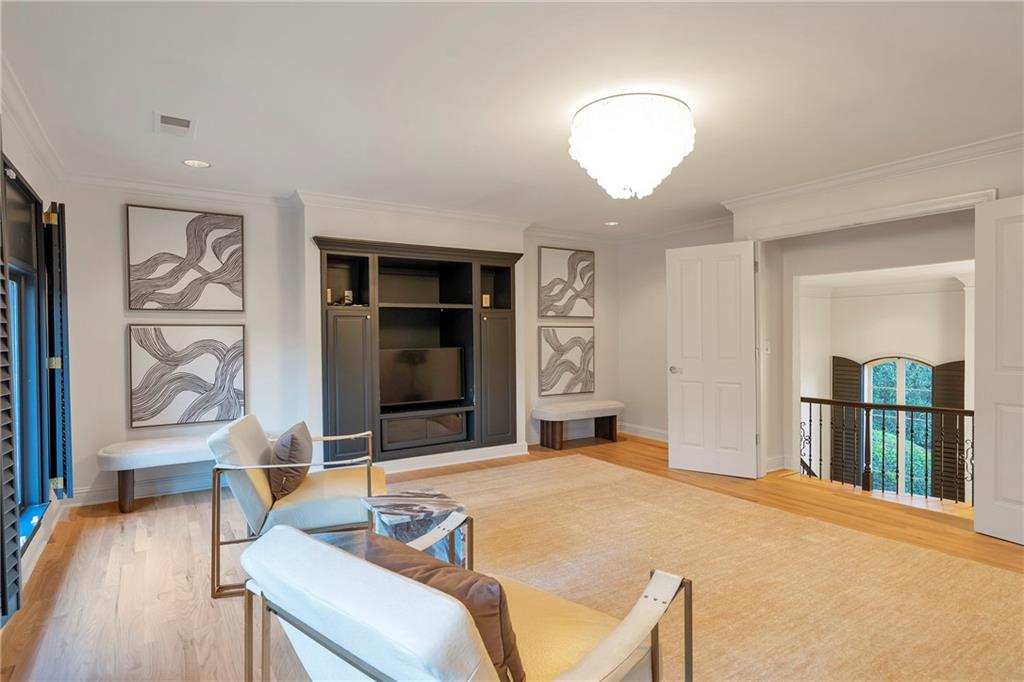 White Columns - Residential