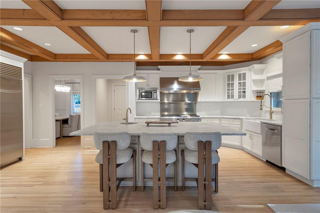 White Columns - Residential