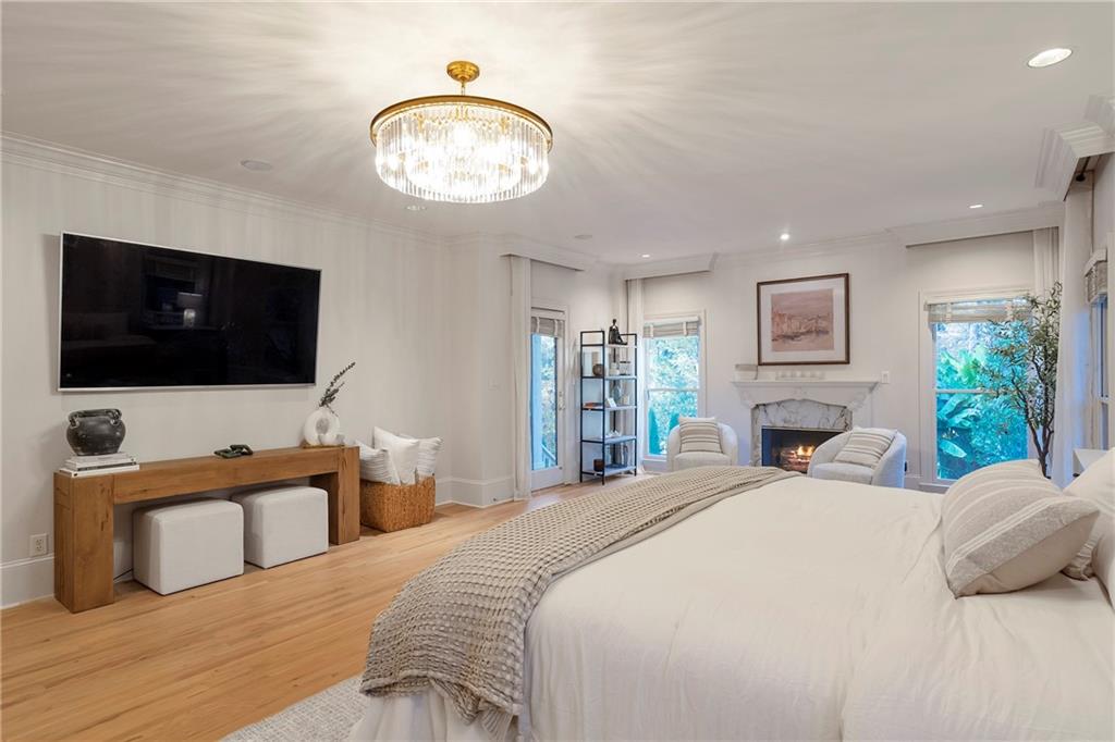 White Columns - Residential