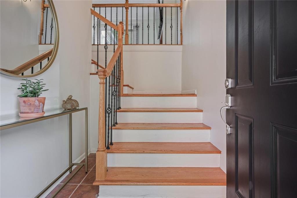 33 Dunwoody Springs Drive