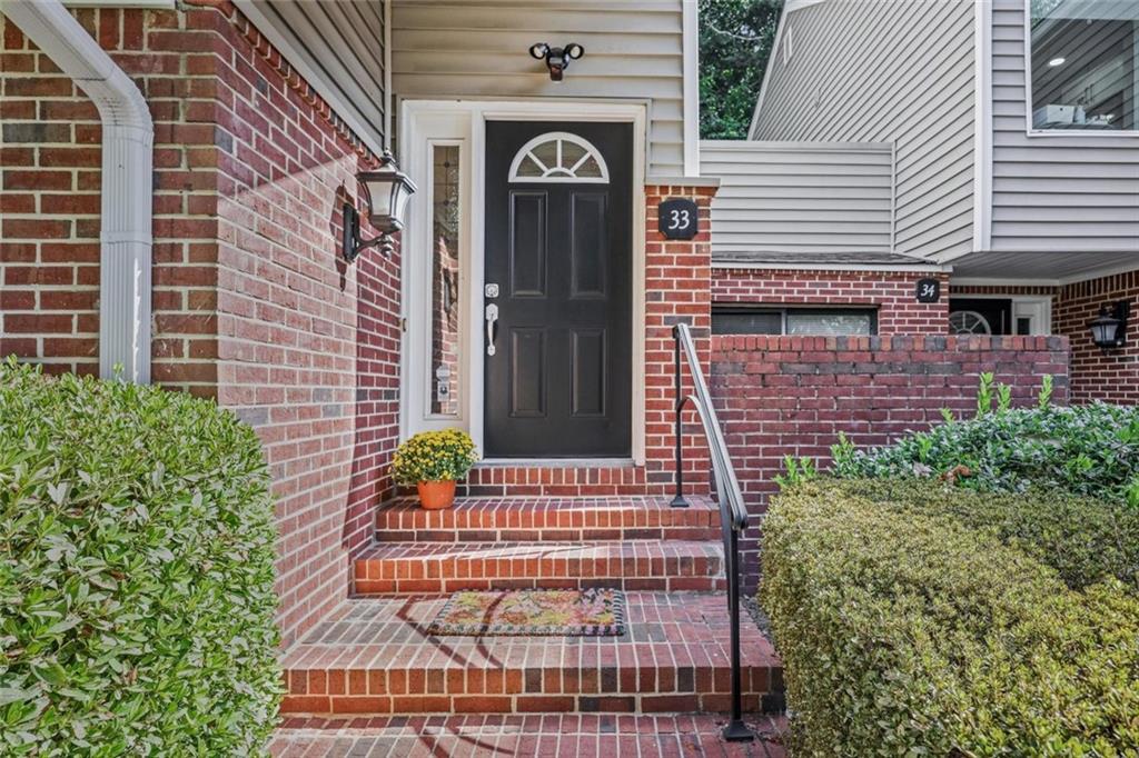 33 Dunwoody Springs Drive