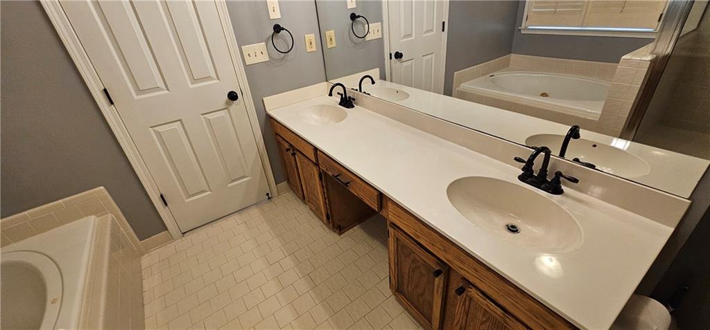 2123 Condor Drive, Lawrenceville, Georgia image 12