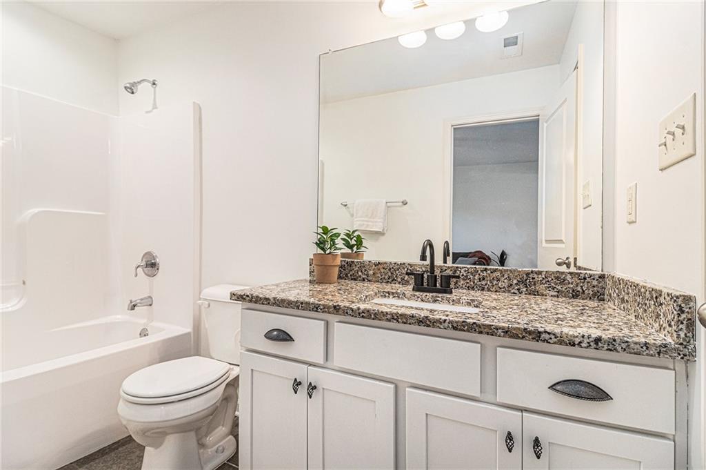213 Briandwood Drive, Newnan, Georgia image 16