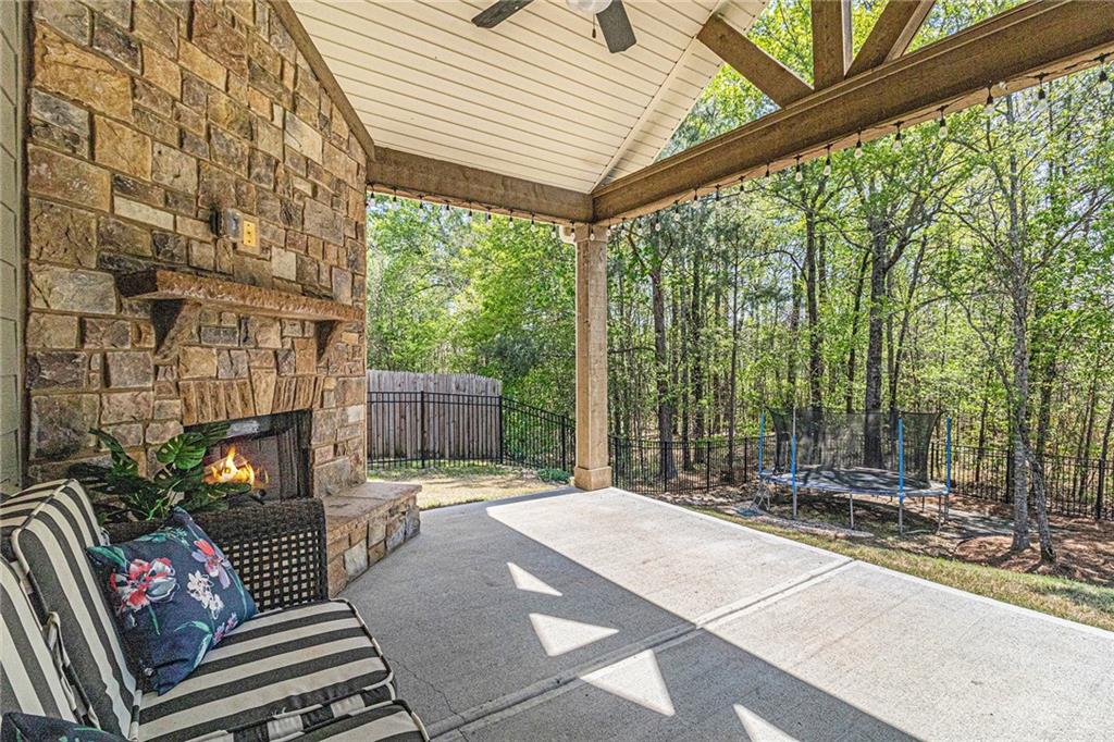213 Briandwood Drive, Newnan, Georgia image 8