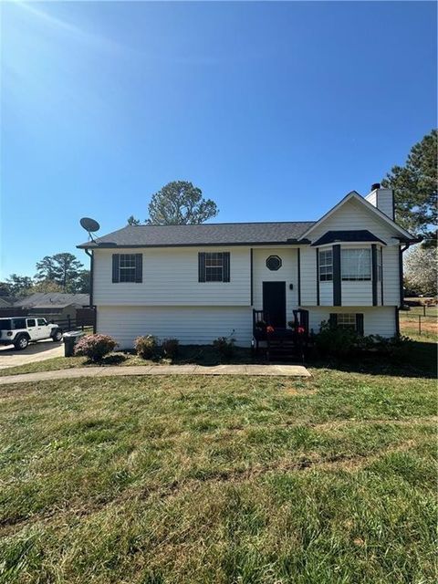 Homes For Sale - 2911 Highpoint Road<br/> Snellville, GA 30078