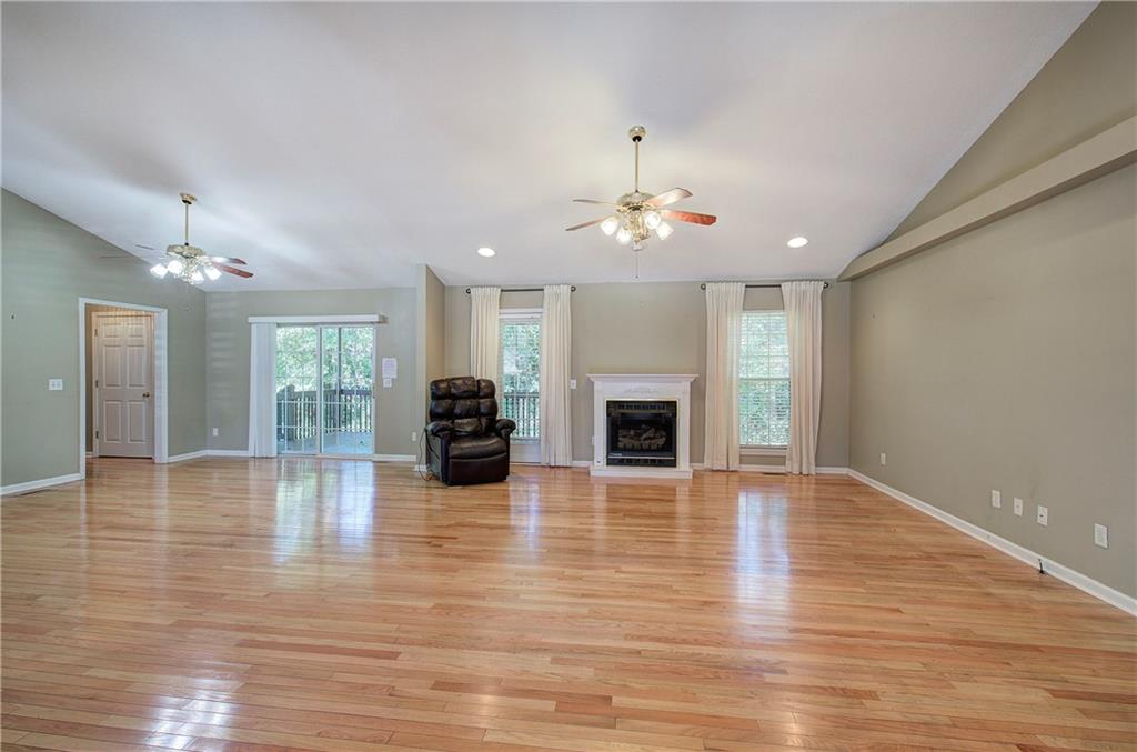 9 Greenbriar Avenue