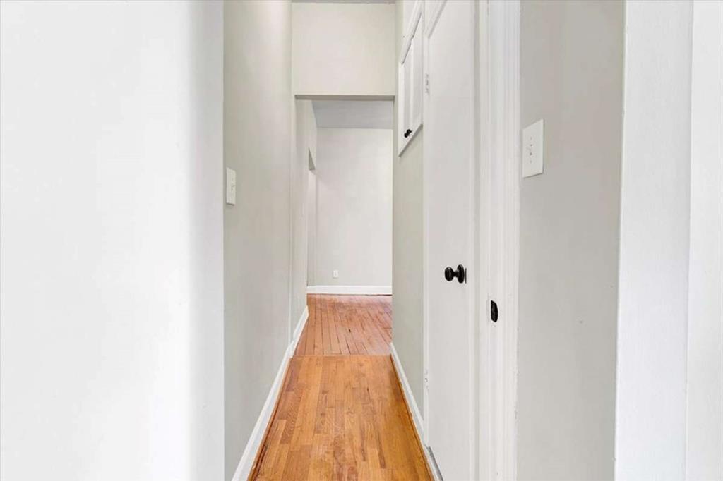 952 NE Myrtle Street 1