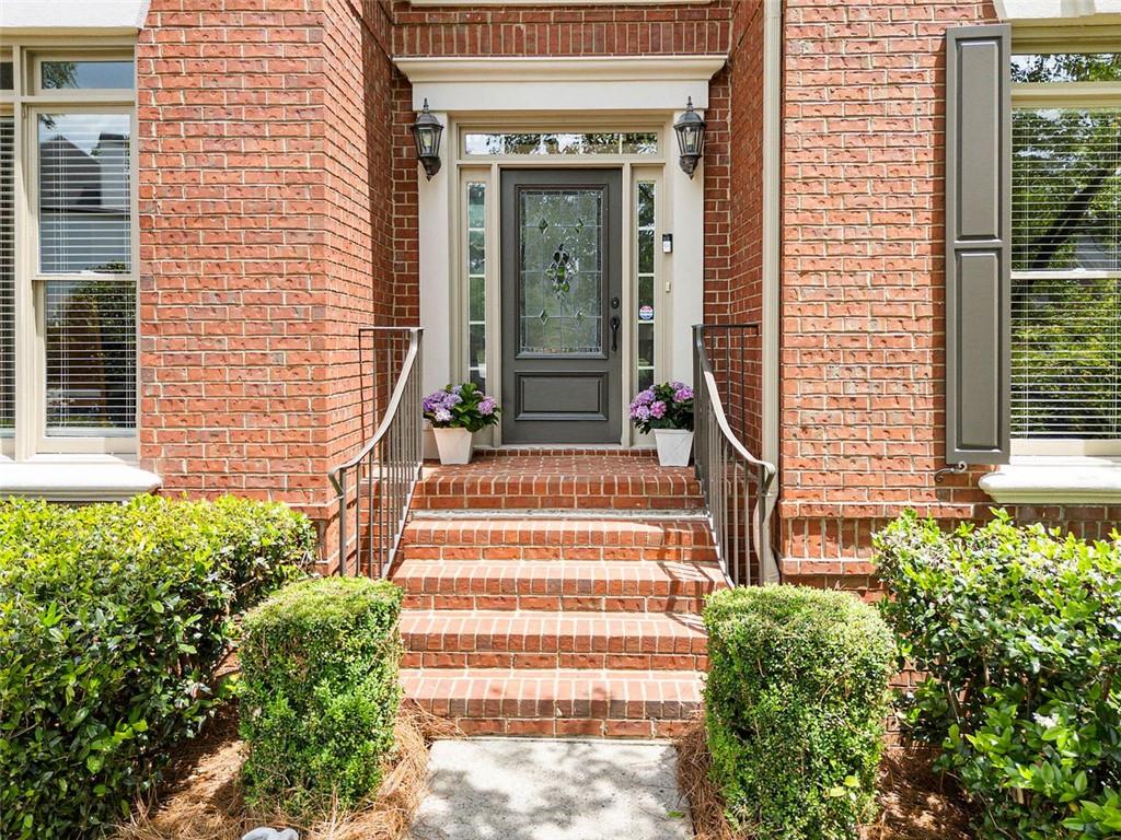 330 Broad Leaf Court