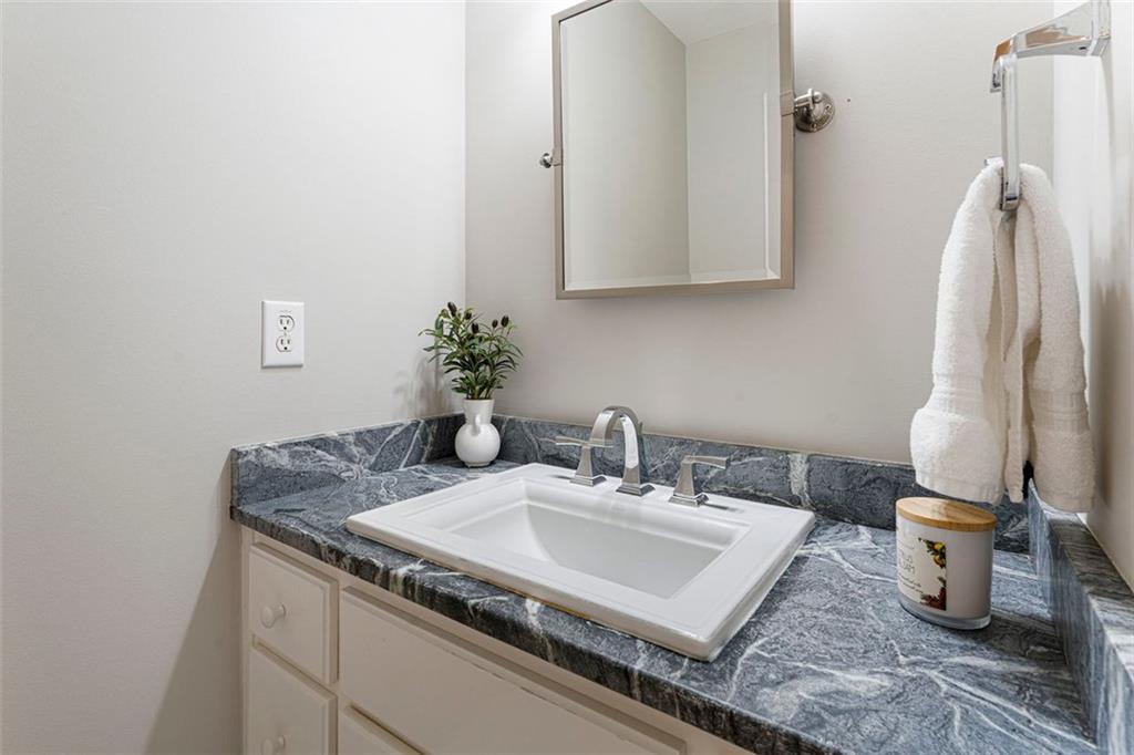330 Broad Leaf Court, Johns Creek, Georgia image 47