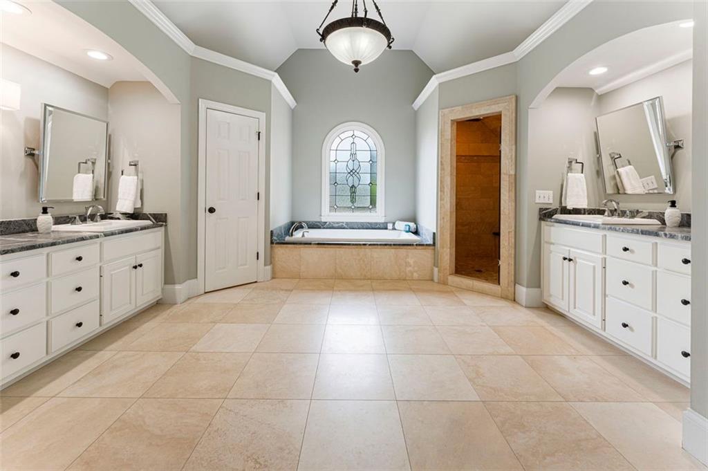 330 Broad Leaf Court, Johns Creek, Georgia image 32