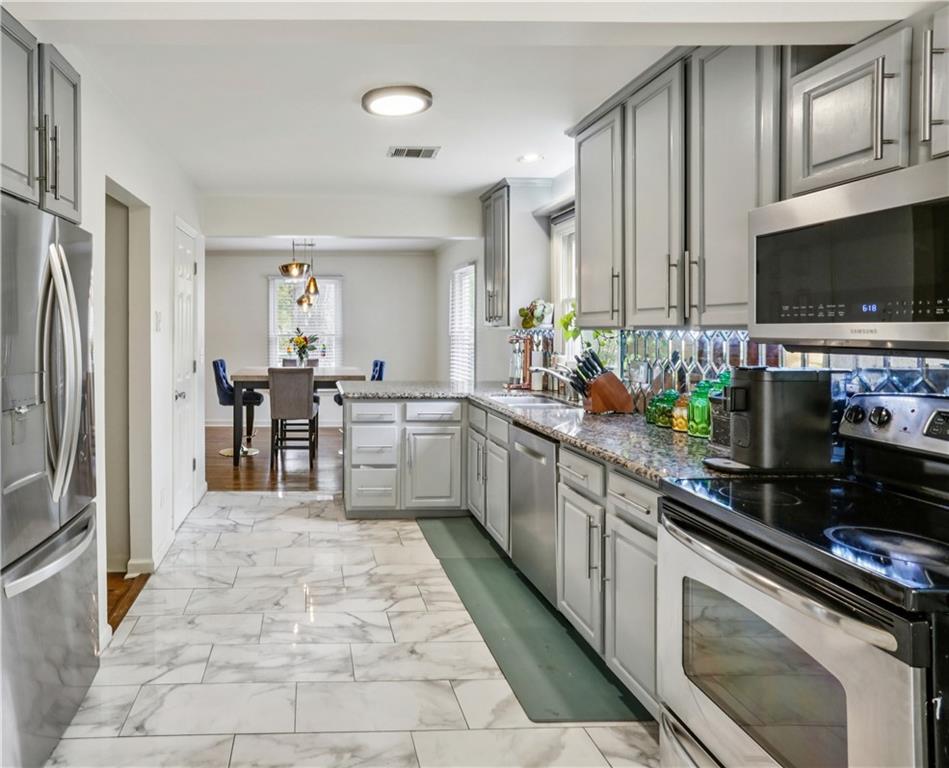 293 Warren Street SE