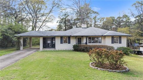 471 Hilderbrand Drive Atlanta GA 30328