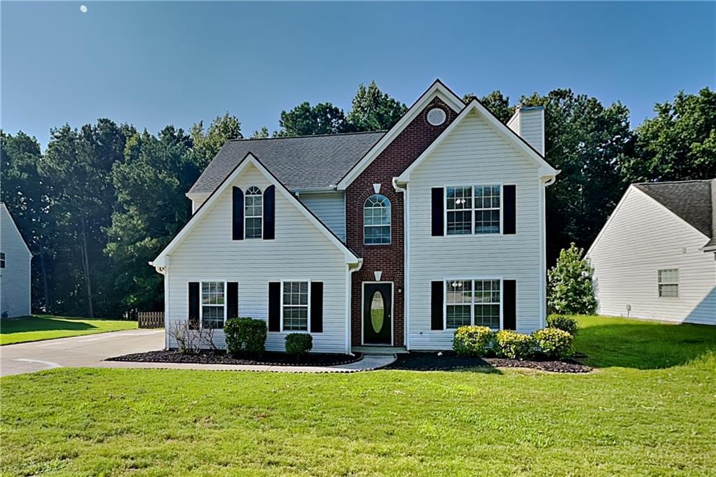 Charming 3 bed, 2.5 bath, 2,016 sqft home in Dacula! Open kitchen concept with updated counters and a spacious living room. Primary suite with attached bathroom. Spacious backyard, great for gatherings! Pets accepted on a case by case basis. Additional admin fees apply. The Fireplace is decorative. Schedule your showing today! This home is as-is.
This home may be located within a Homeowners Association (HOA) community. If so, residents will be responsible for adhering to all HOA rules and regulations. Please contact your agent or landlord's agent for more information.