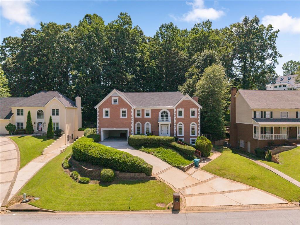 660 Belgrave Lane