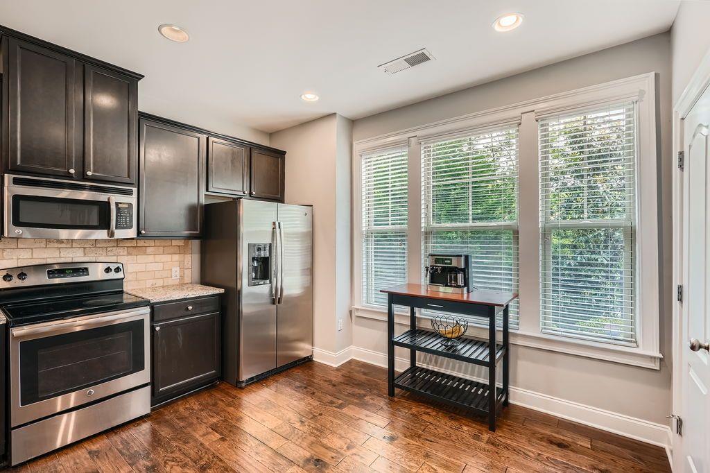 2300 Whiteoak Drive Southeast Drive, Smyrna, Georgia image 12