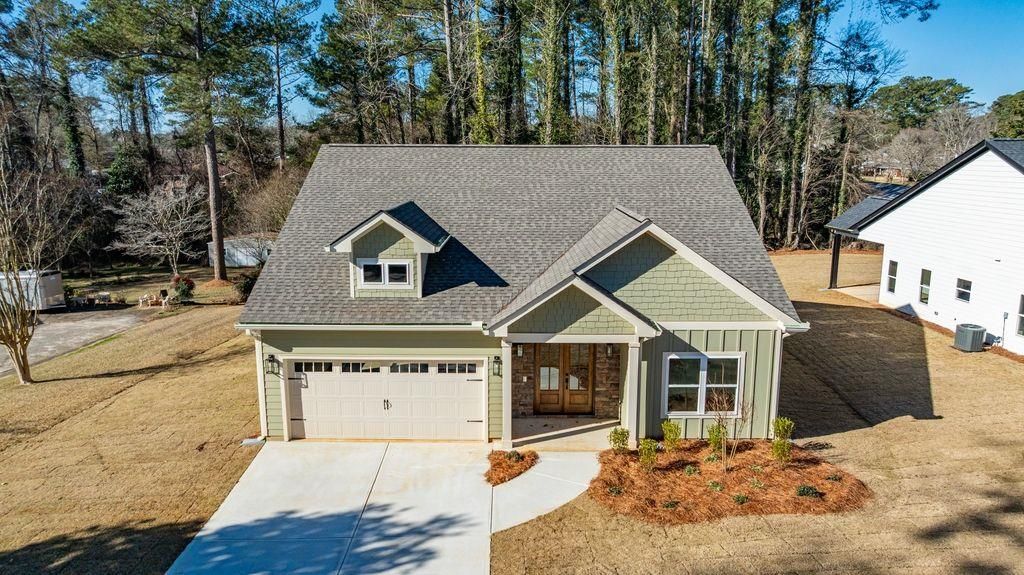 Photo of 135 Beavers Street, Carrollton, GA 30117 (MLS # 7704501)