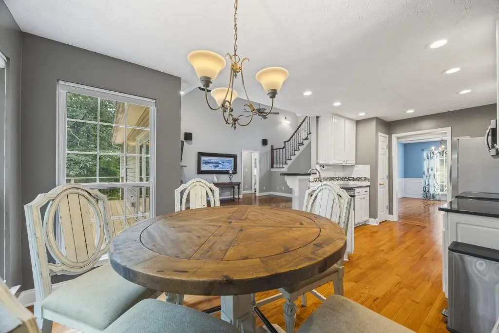 Buford, Georgia 30519, United States, 5 Bedrooms Bedrooms, ,4 BathroomsBathrooms,Residential,Active,179245