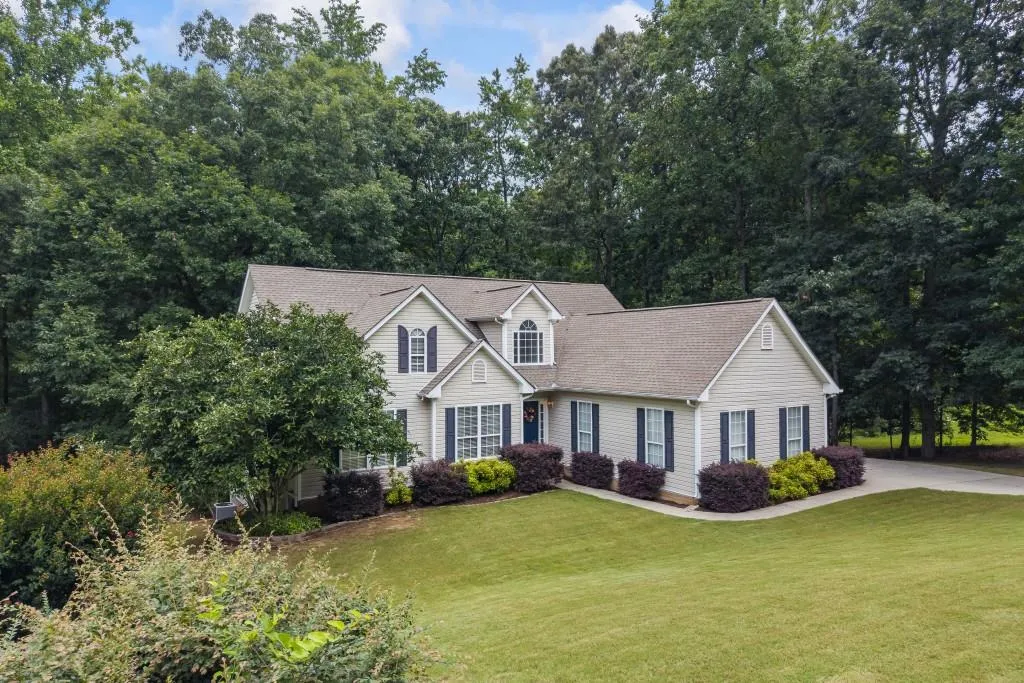 Buford, Georgia 30519, United States, 5 Bedrooms Bedrooms, ,4 BathroomsBathrooms,Residential,Active,179245