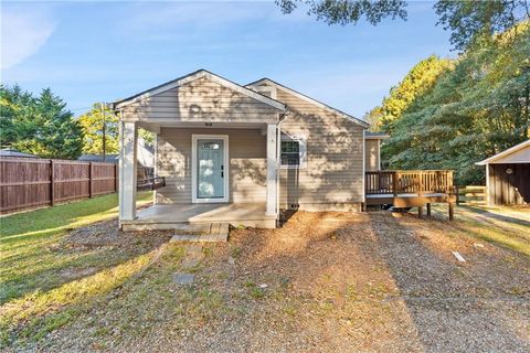 1579 Walker Street SE Smyrna GA 30080