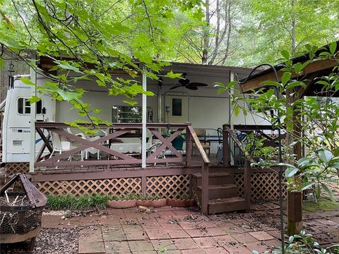 Homes For Sale - 104 Terrace Circle<br/> Cleveland, GA 30528