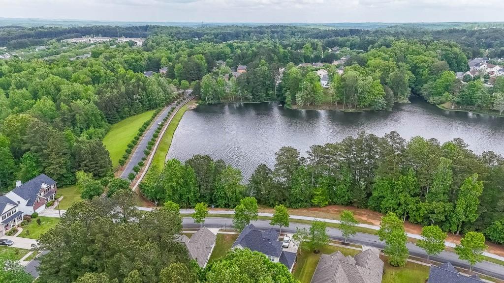 7979 Larksview Drive, Fairburn, Georgia image 35