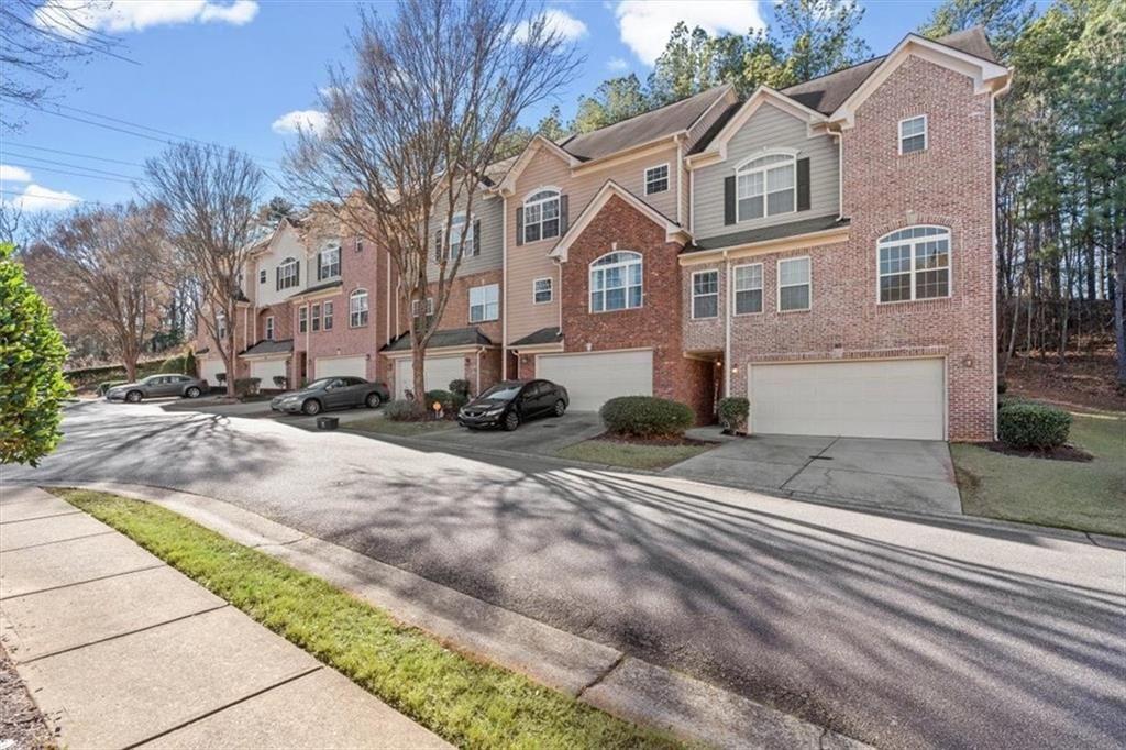 Photo of 1203 Glen Ivy #12, Marietta, GA 30062 (MLS # 7703666)
