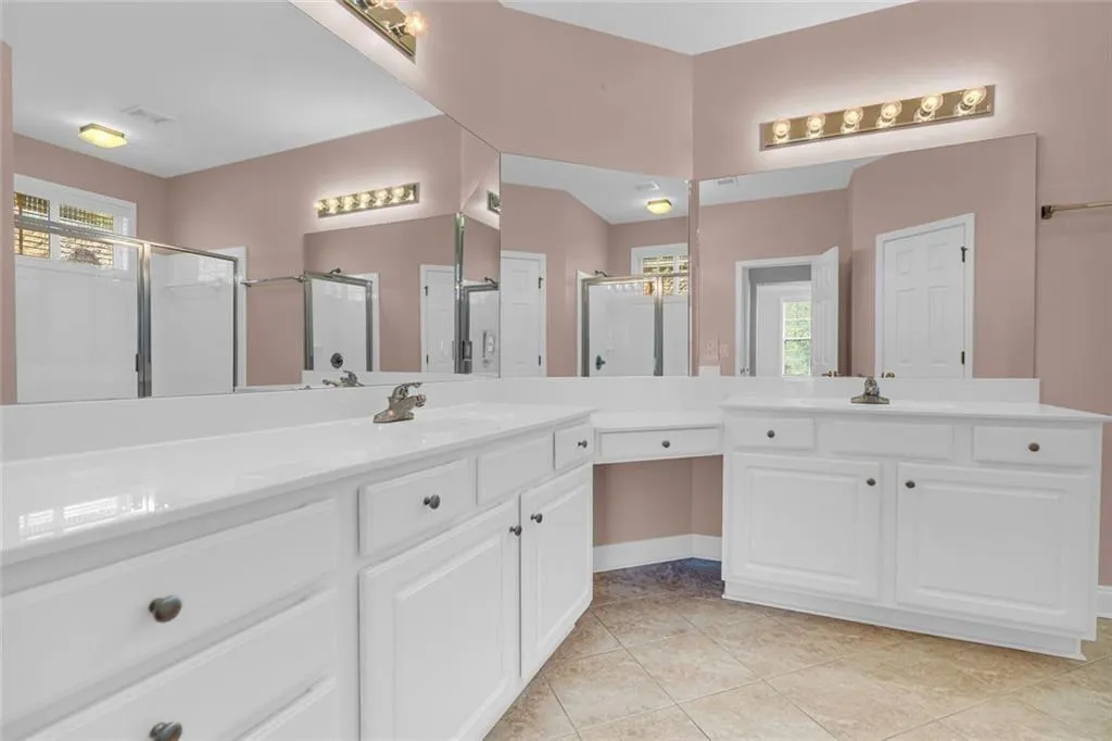 Cumming, Georgia 30041, United States, 3 Bedrooms Bedrooms, ,2 BathroomsBathrooms,Residential,Active,214842