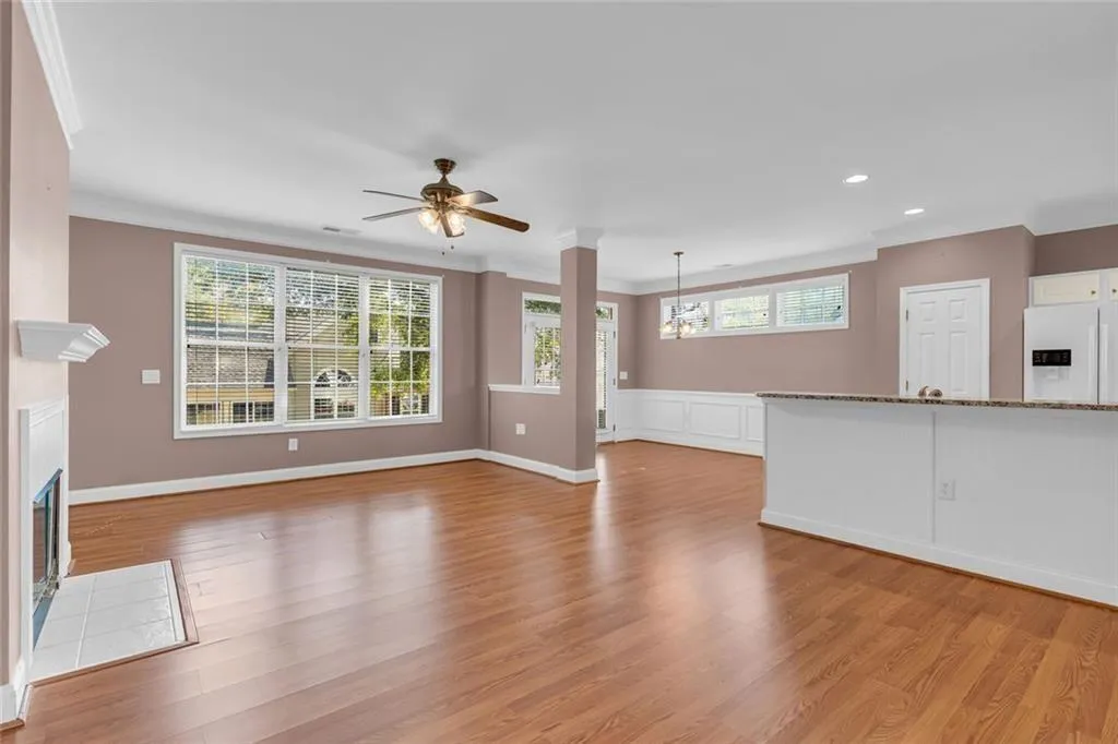 Cumming, Georgia 30041, United States, 3 Bedrooms Bedrooms, ,2 BathroomsBathrooms,Residential,Active,214842