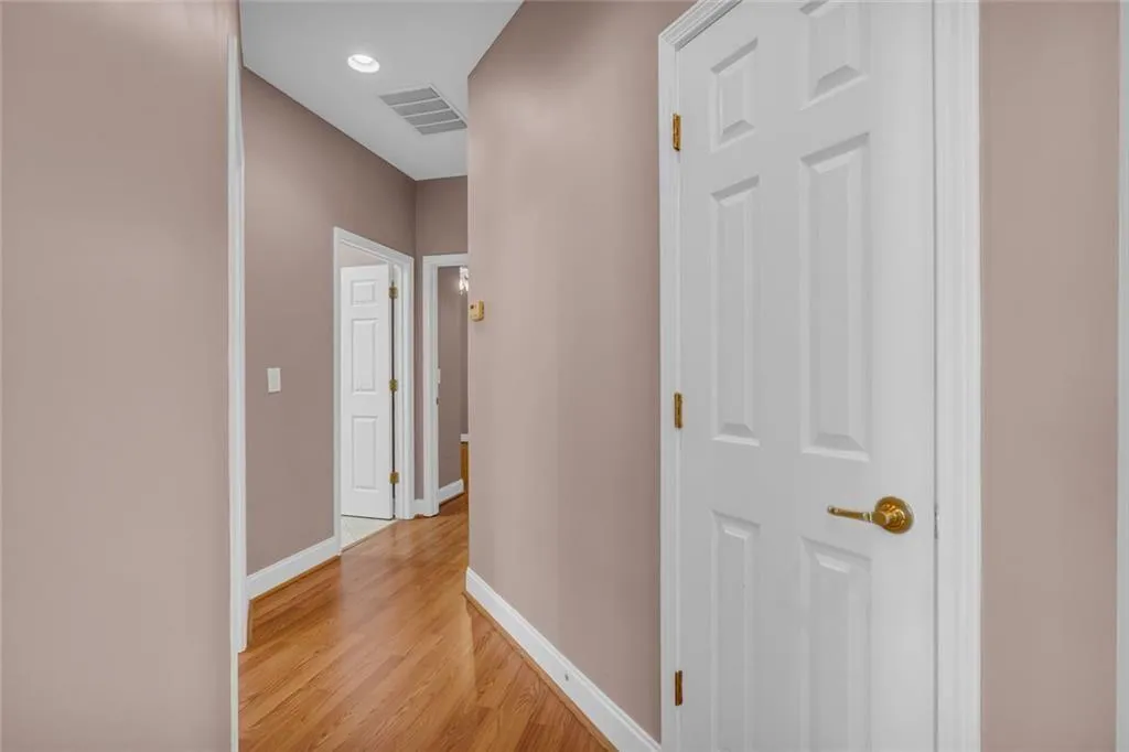 Cumming, Georgia 30041, United States, 3 Bedrooms Bedrooms, ,2 BathroomsBathrooms,Residential,Active,214842