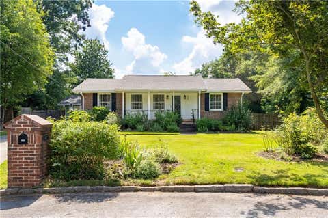 Homes For Sale - 835 Alberson Court<br/> Dekalb County, Decatur, GA 30033