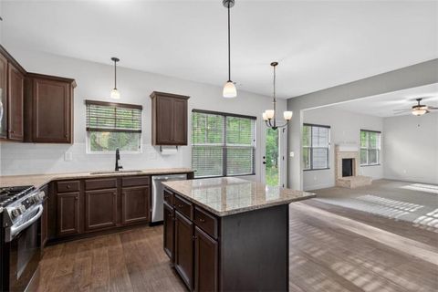 Homes For Sale - 1180 Awenasa Drive<br/> Douglas County, Villa Rica, GA 30180